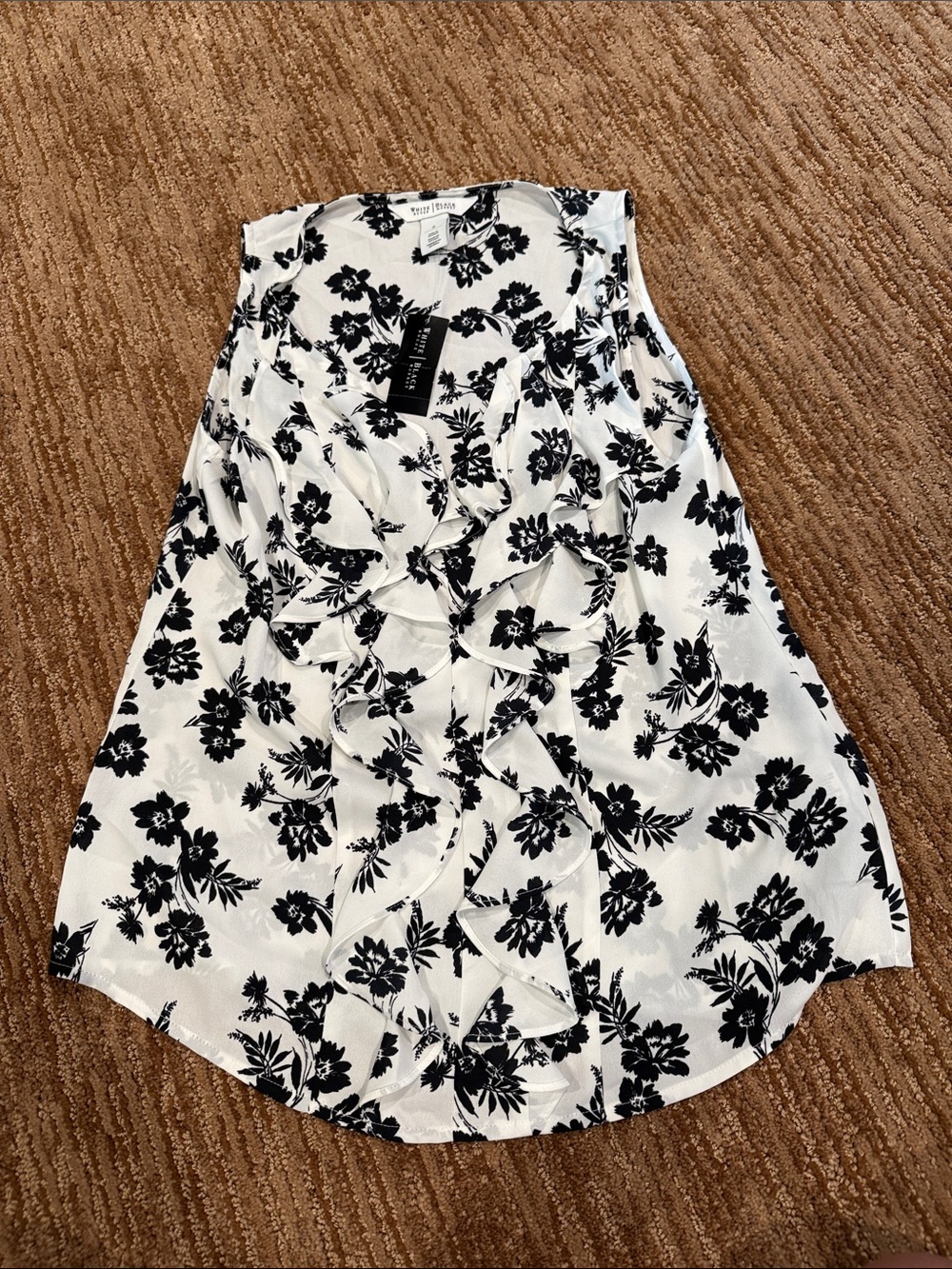 Worthington Black and White Floral Ruffle Sleeveless Top